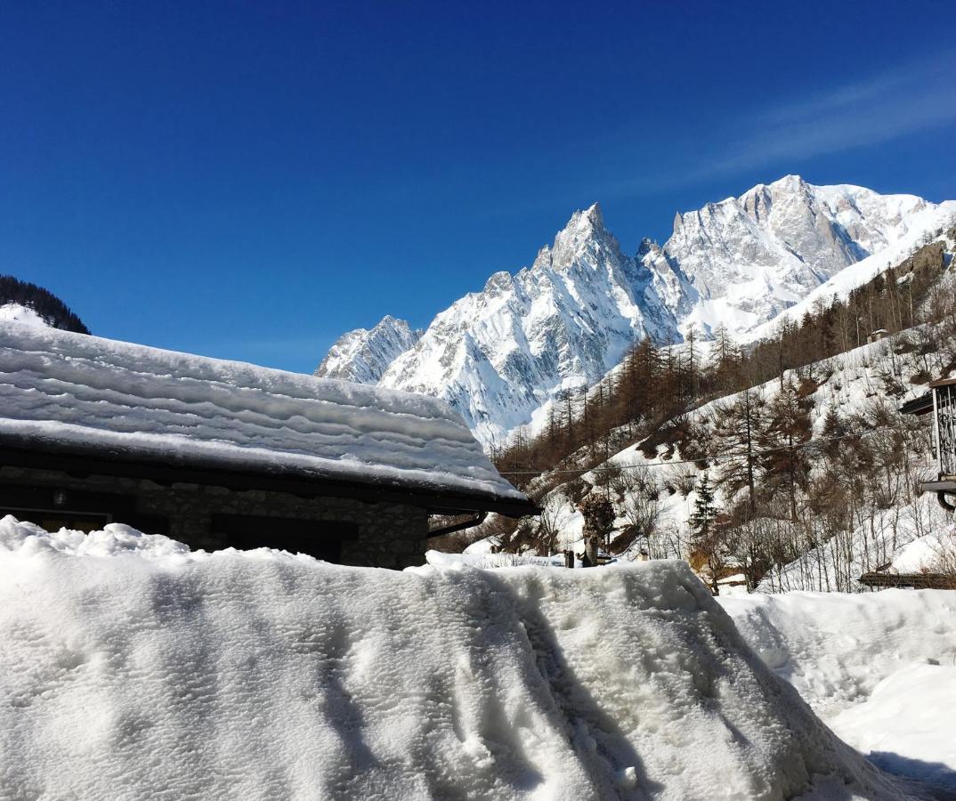 Hotel Funivia Courmayeur Exterior photo