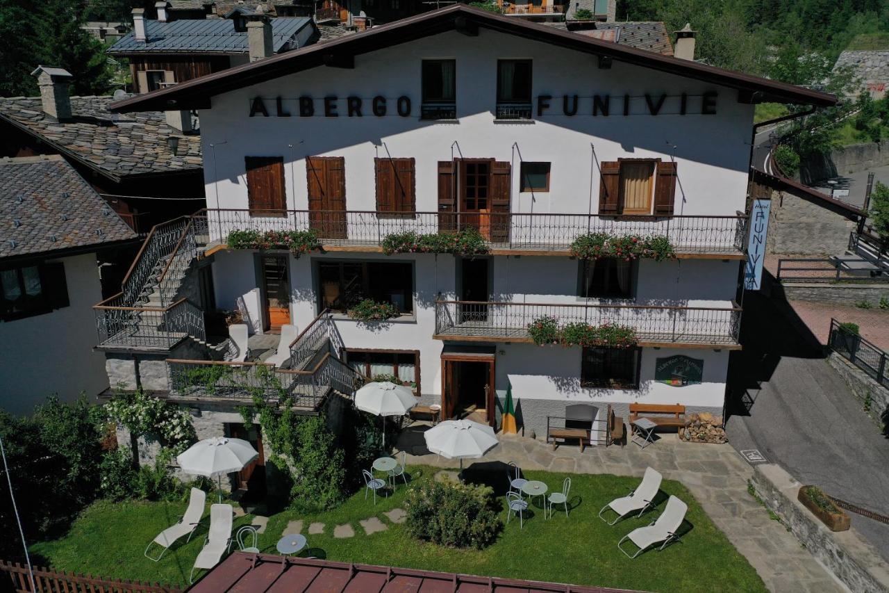 Hotel Funivia Courmayeur Exterior photo